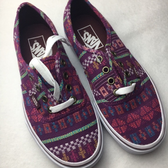 Vans Shoes - VANS Women’s Guate Size 6 NIB
